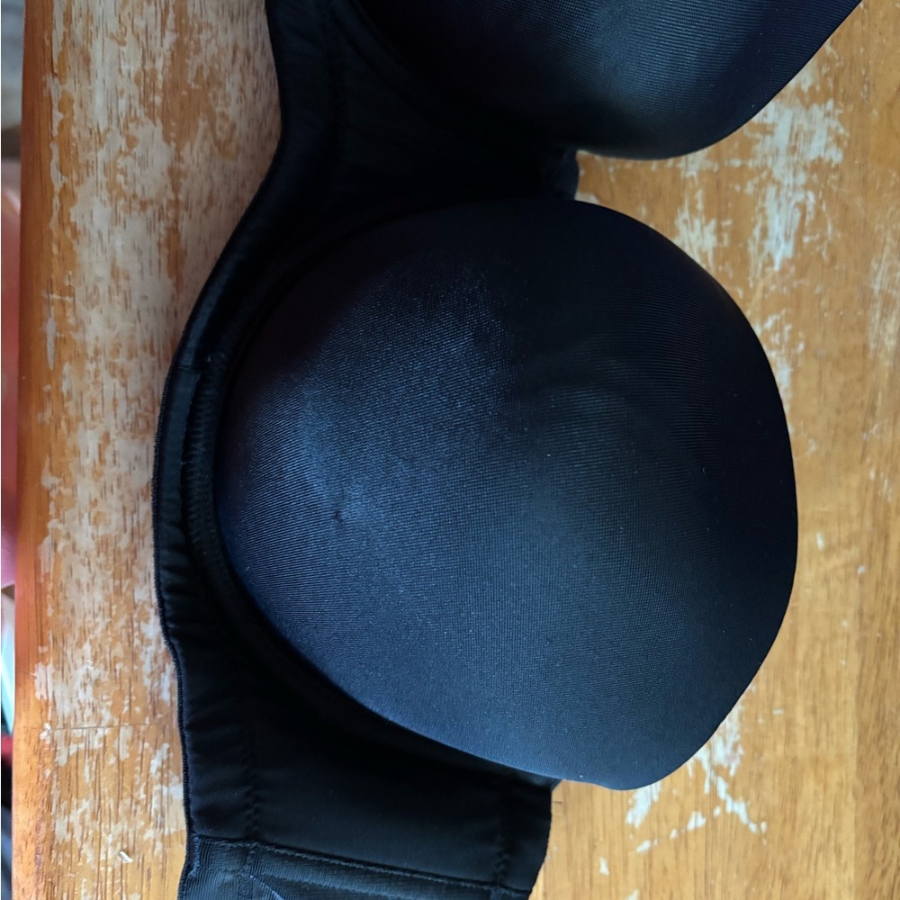 Black Strapless Bra with Molded Cups and Wide Band - Picture 10 of 13